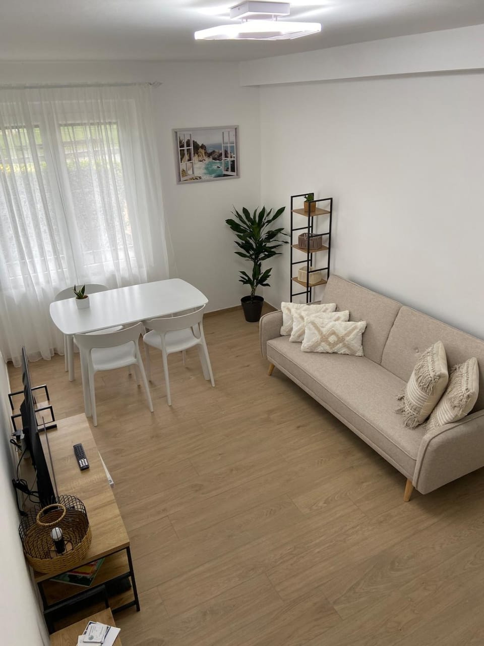 Living room, Seating area, Dining area