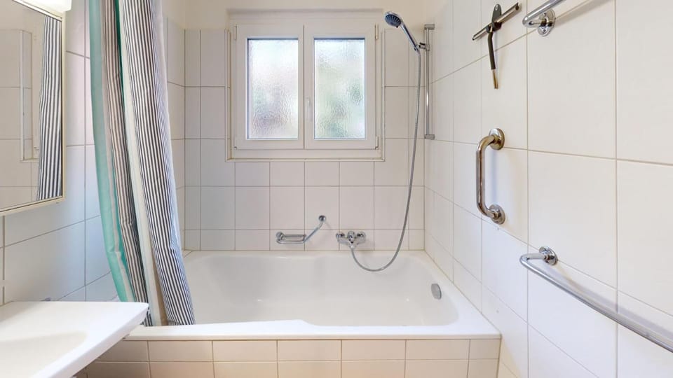 4,5 Zimmer Wohnung - Zentral - Solution-Grischun Apartment in Chur
