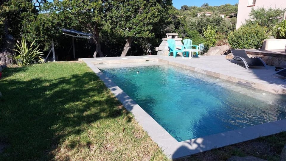 2 pièces accès direct plage House in Zonza