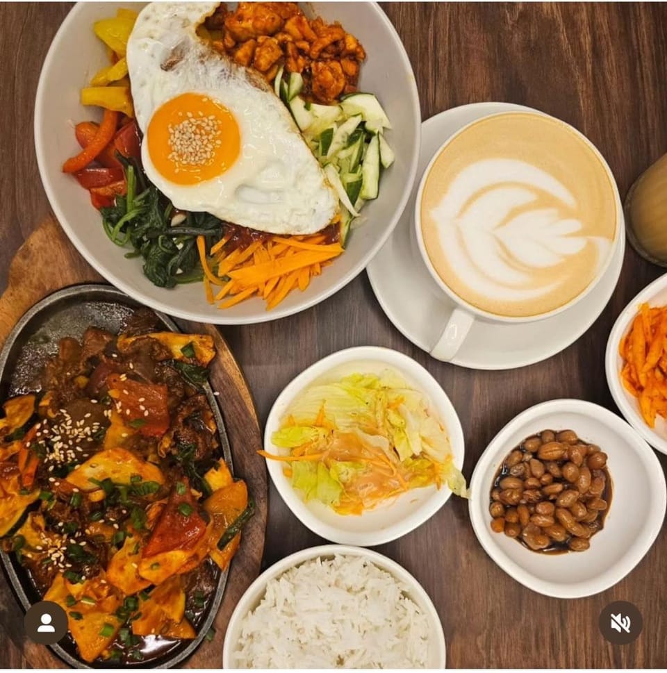 Restaurant/places to eat, Restaurant/places to eat
