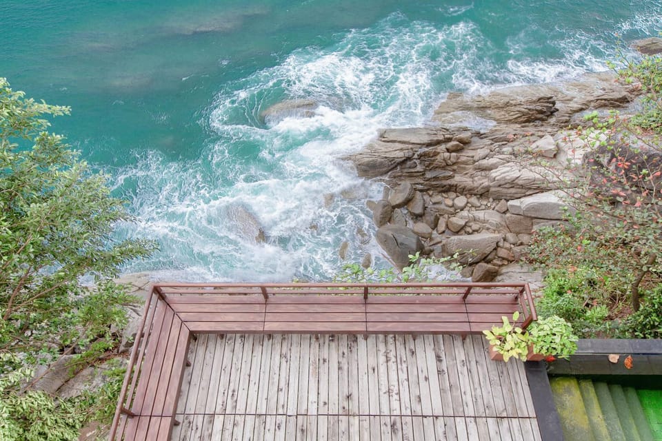 Villa Laemsingh 2 Oceanfront Fully Serviced Villa in Kamala