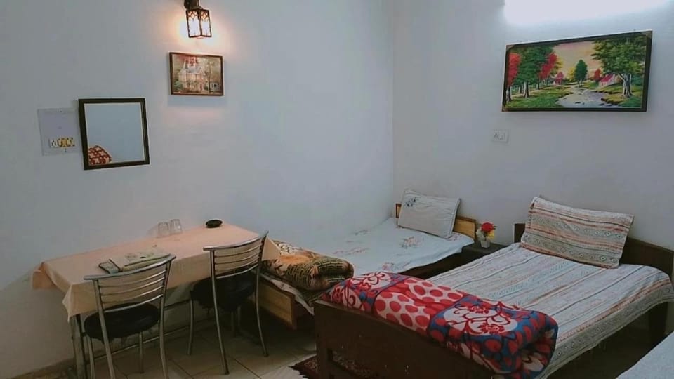 SOLAN HOSTELz Hostel in Himachal Pradesh