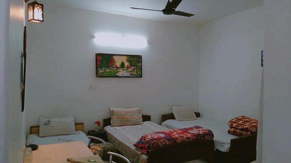 SOLAN HOSTELz Hostel in Himachal Pradesh