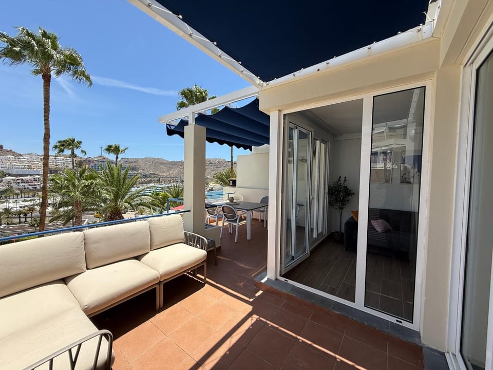 Off site, Balcony/Terrace, Pool view, Sea view