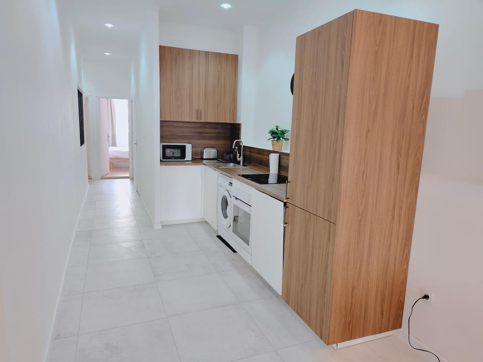 Kitchen or kitchenette, kitchen