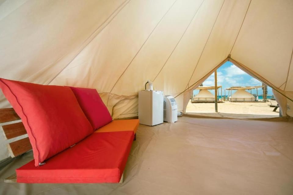 קמפינג חוף בצת Campground/ 
RV Resort in North District