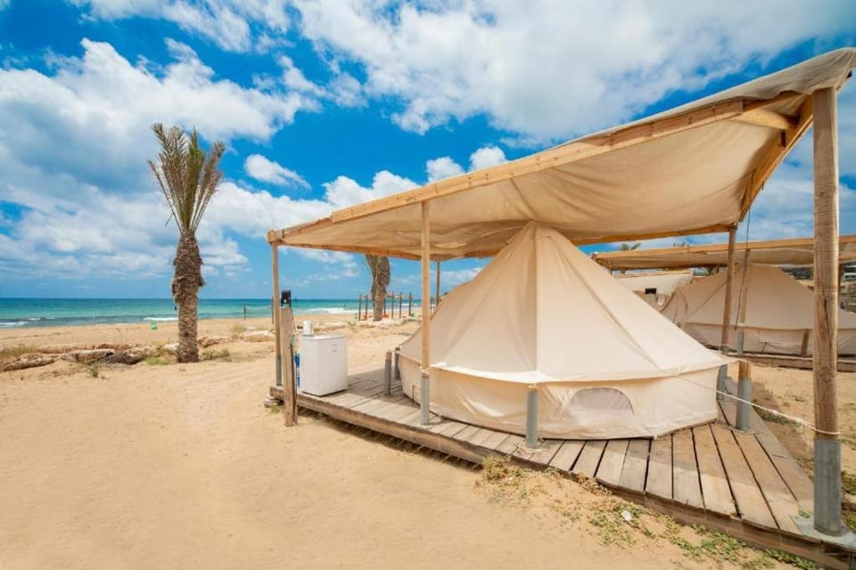קמפינג חוף בצת Campground/ 
RV Resort in North District