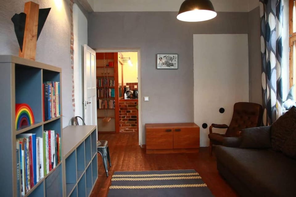 Library, Living room, Seating area