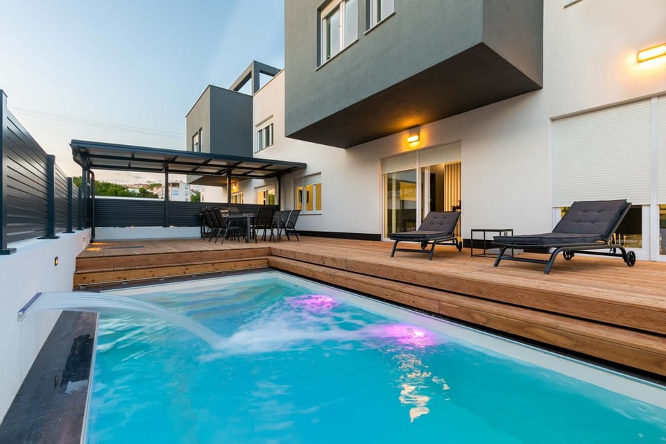 Villa Franka with pool near Medulin Villa in Medulin