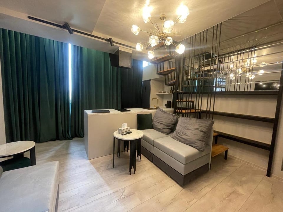 Kitchen or kitchenette, Living room, Seating area