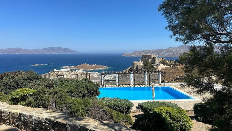 Sunset View Villa Villa in Mykonos, Mikonos 846 00, Greece