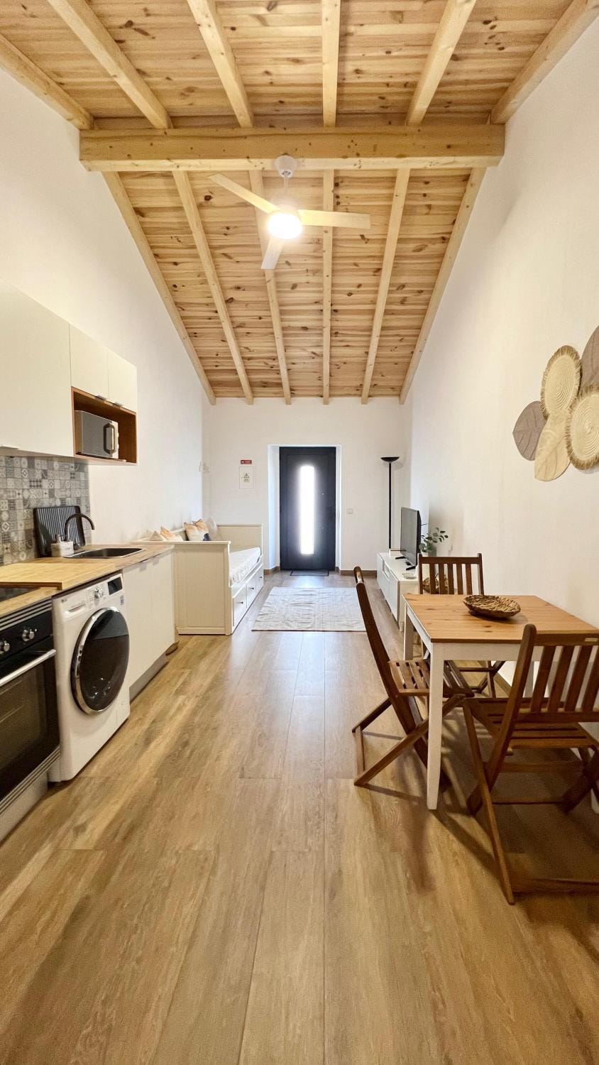 Kitchen or kitchenette, Living room, Dining area