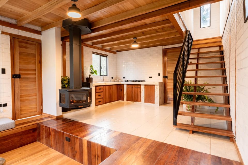Kitchen or kitchenette, Living room