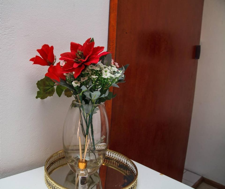 Fully Furnished Room and en-suite Vacation rental in Cape Town