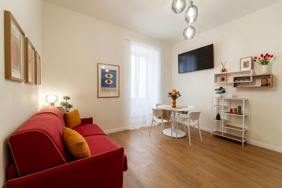 Communal lounge/ TV room, Living room, Seating area