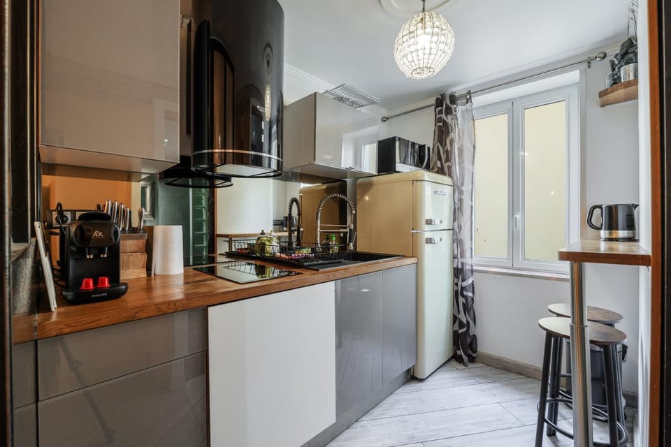 Coquet studio place du pin Apartment in Nice