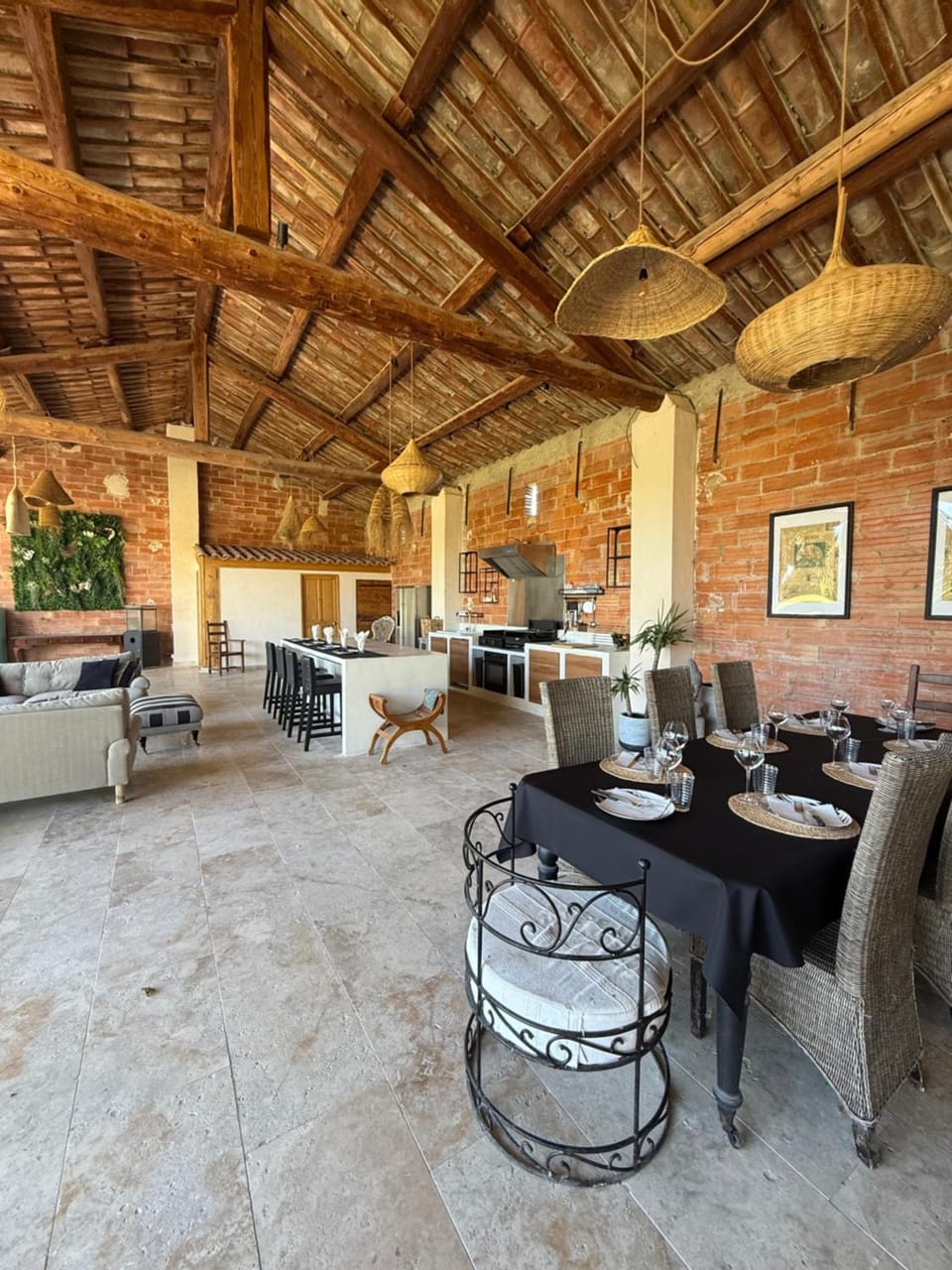 Living room, Dining area