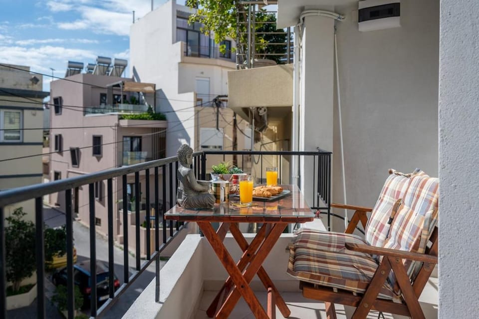 Property building, View (from property/room)