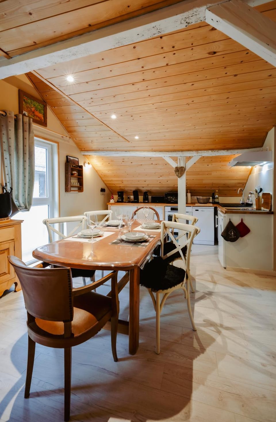 Meals, dishwasher, stove, kitchen