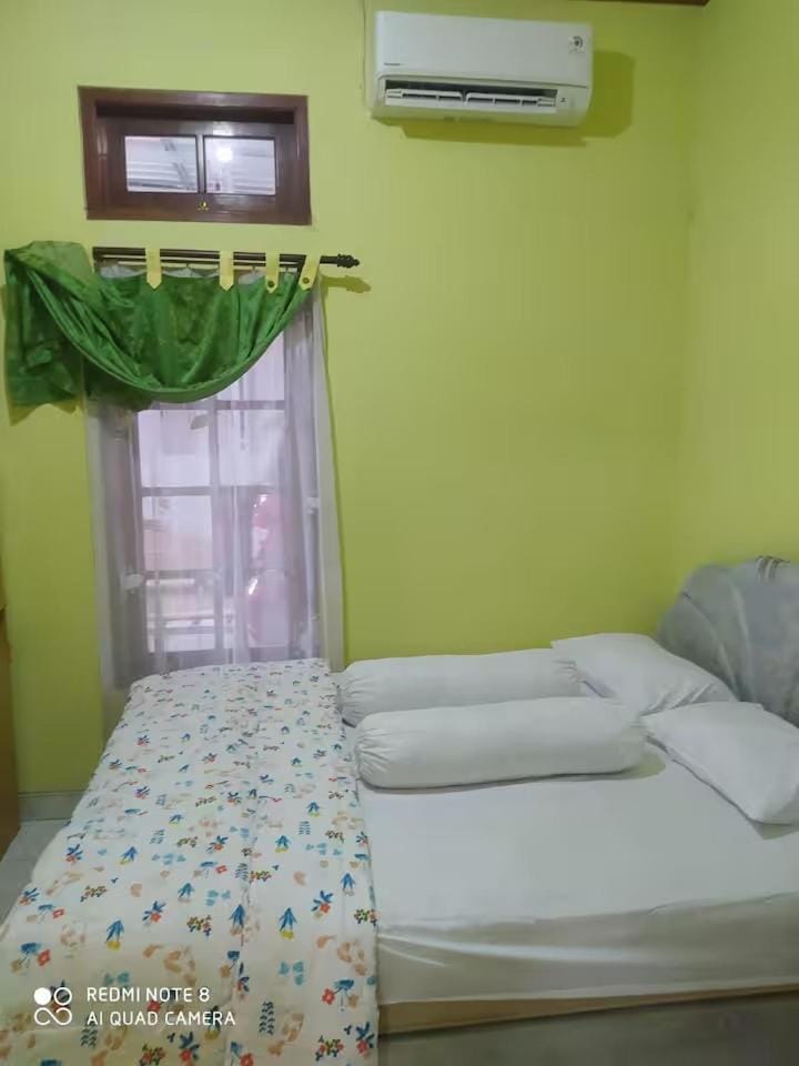 Arjuna 10 House House in Special Region of Yogyakarta