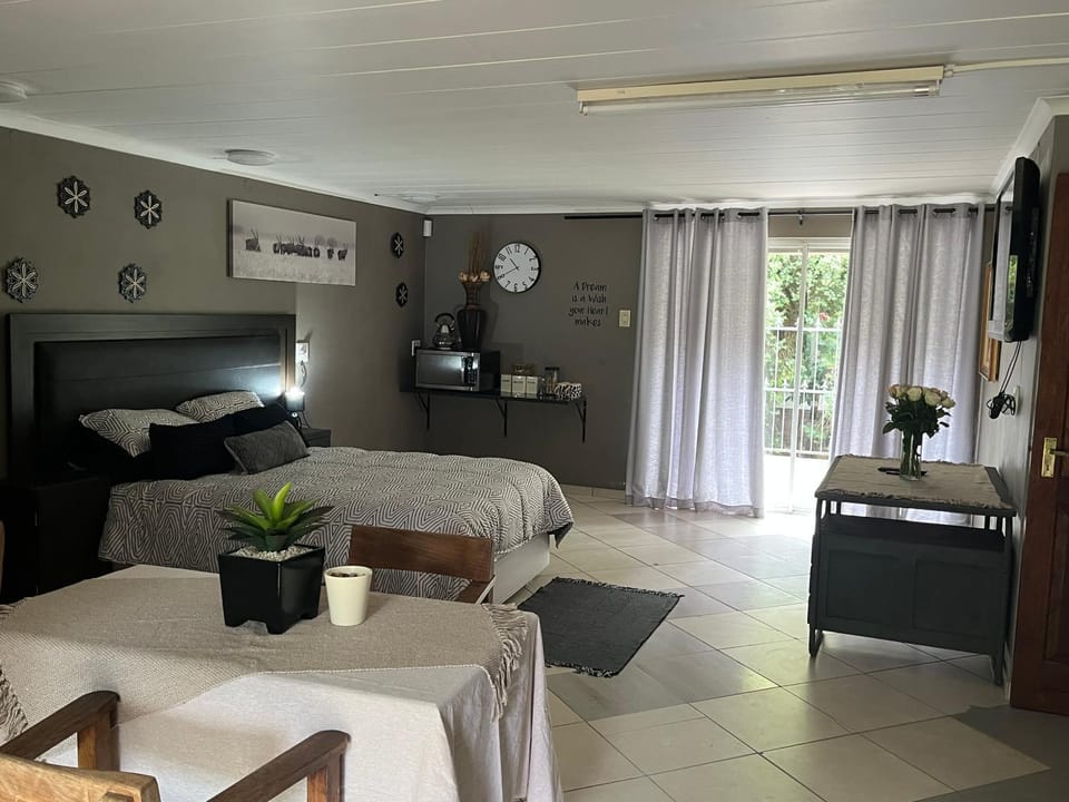 Cloete Self Catering Garden Room Bed and Breakfast in South Africa