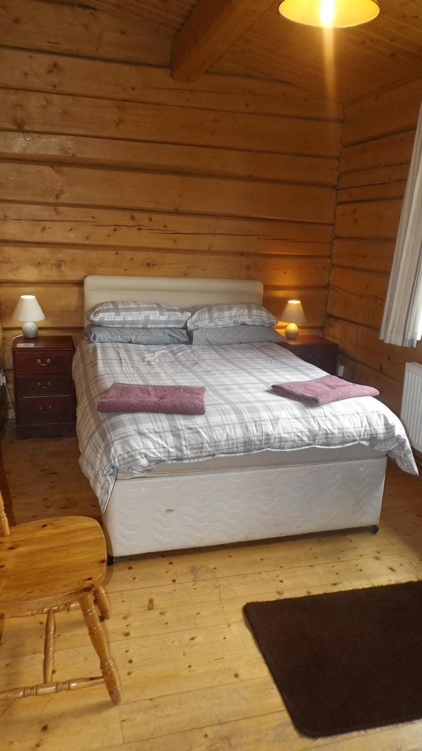 Bed, View (from property/room), Photo of the whole room, Seating area, Bedroom