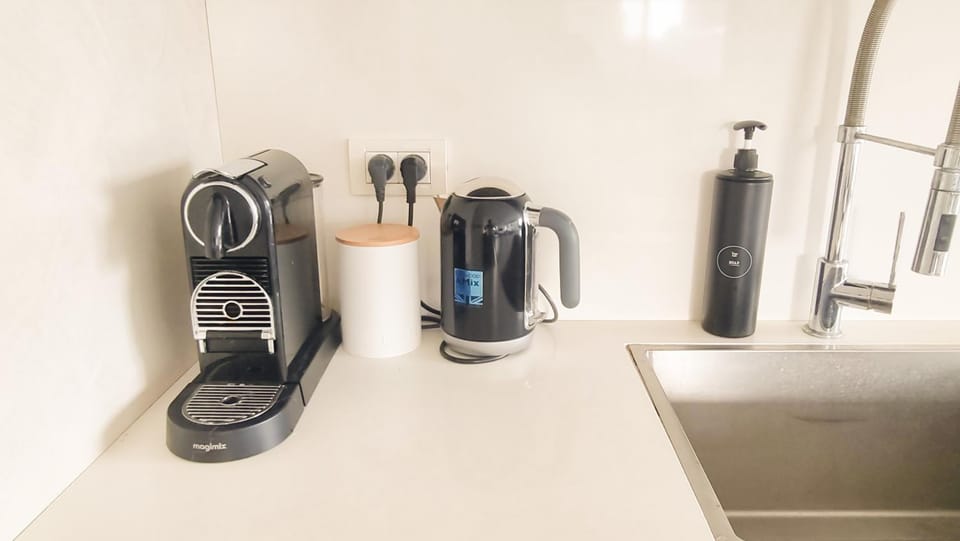 Coffee/tea facilities, Kitchen or kitchenette, toaster