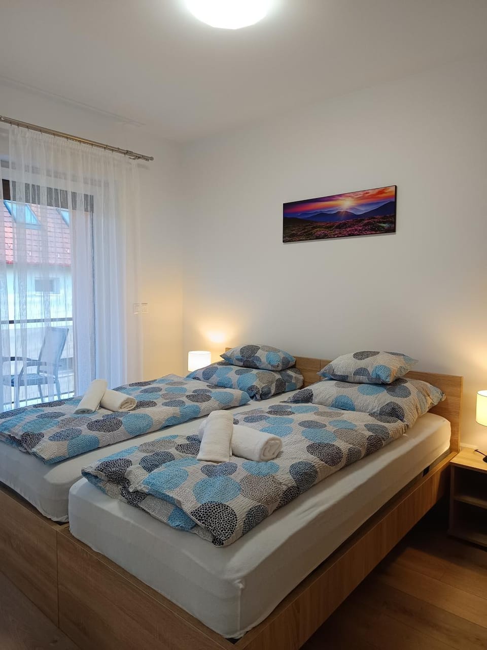 Bed, Photo of the whole room