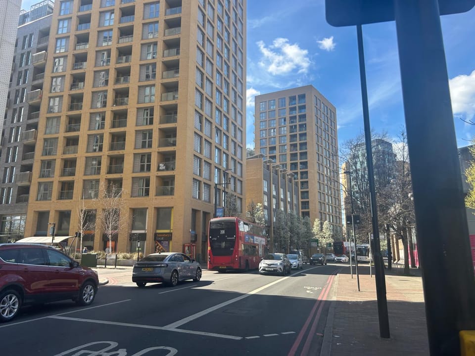 Property building, Street view, Location