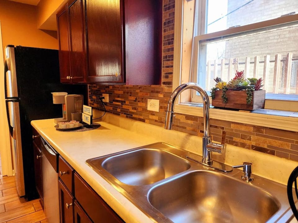 Modern 2 Beds Apt close Downtown Apartment in Evanston