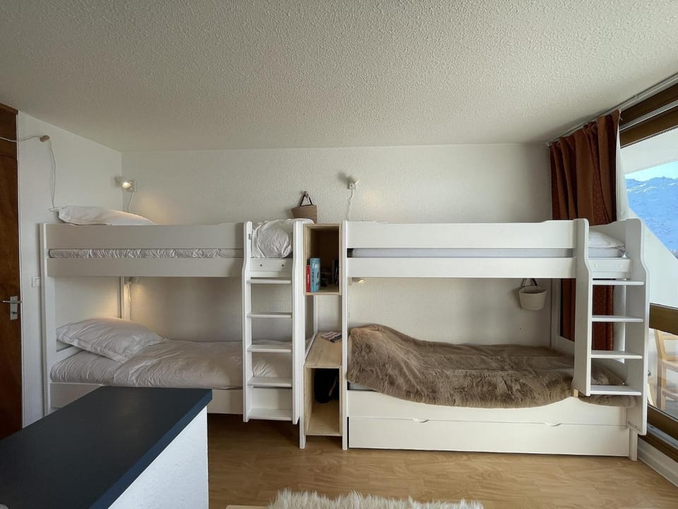 Property building, Living room, Bedroom