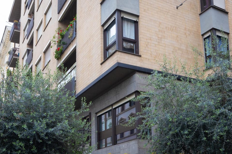 Property building, Day