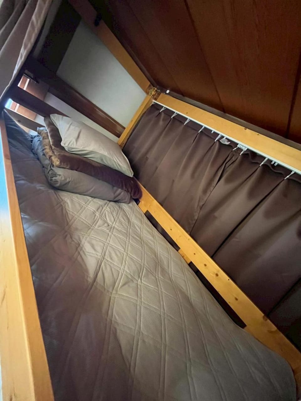 Bed, Bedroom, bunk bed