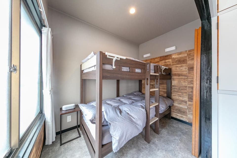 Photo of the whole room, bunk bed