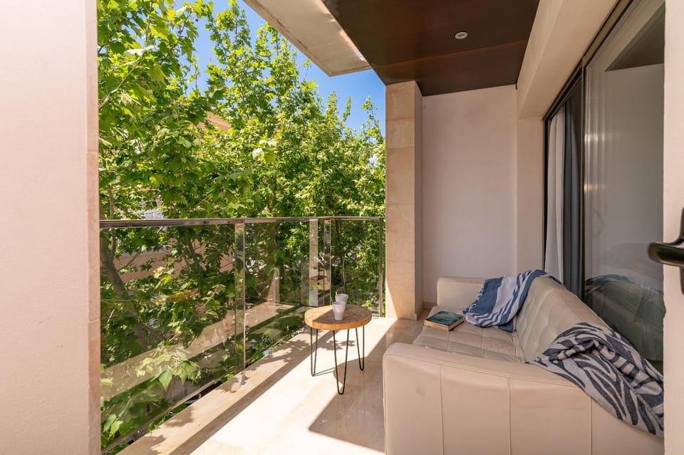 Day, Balcony/Terrace