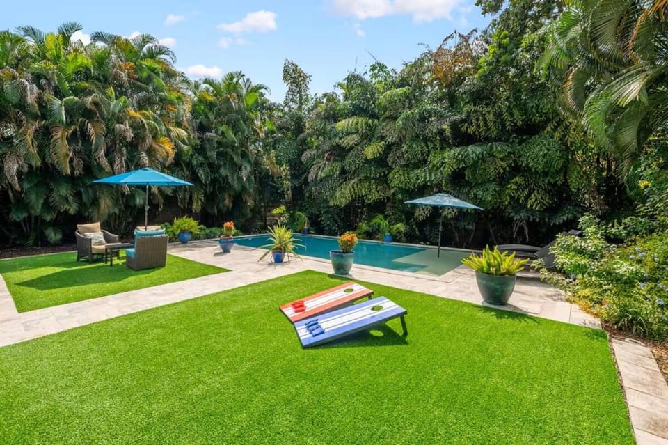 Garden, Swimming pool