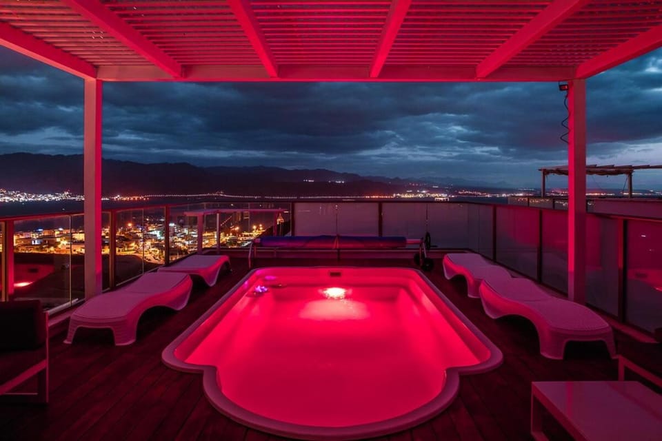 Luxury Penthouse Private Heated Pool & 360 Bay View Villa in Eilat