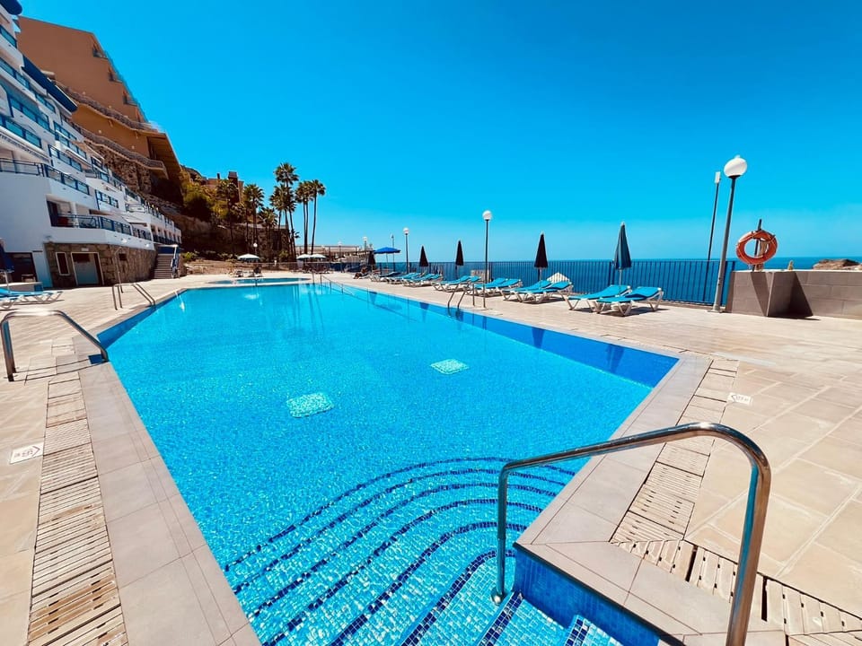 Pool view, Sea view, Swimming pool