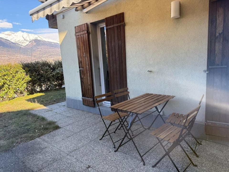 Patio, Natural landscape, View (from property/room), Balcony/Terrace, Mountain view