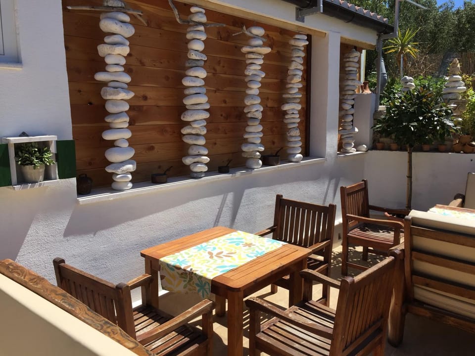 Location, children, Family