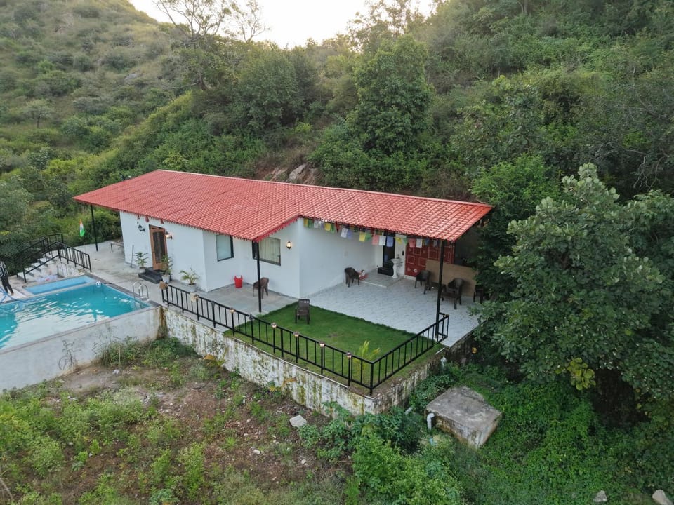 Almora Farm Villa in Rajasthan