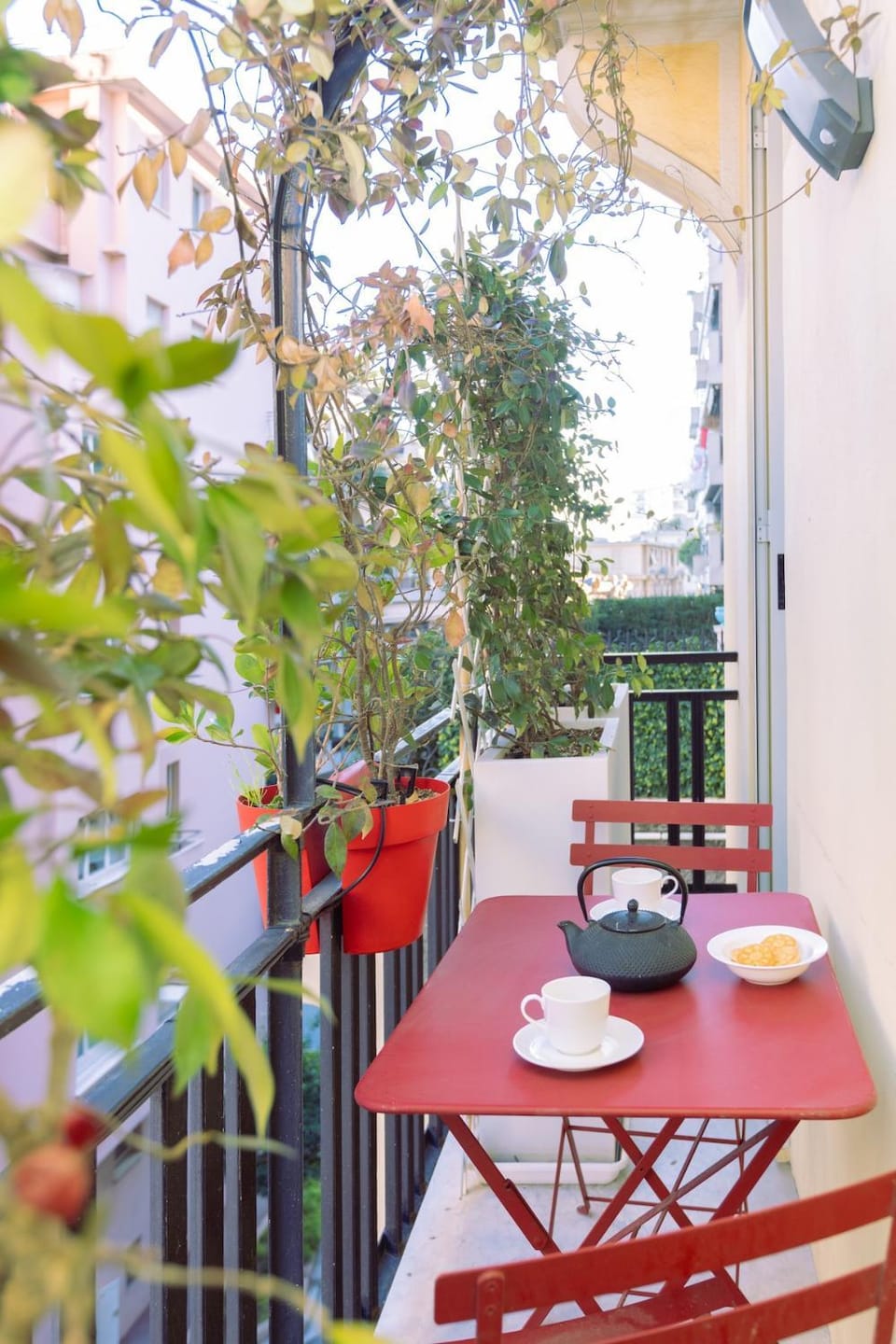 View (from property/room), Balcony/Terrace, Dining area