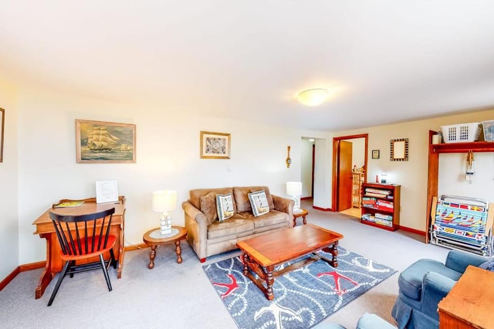 Nauset Beach Getaway House in Orleans