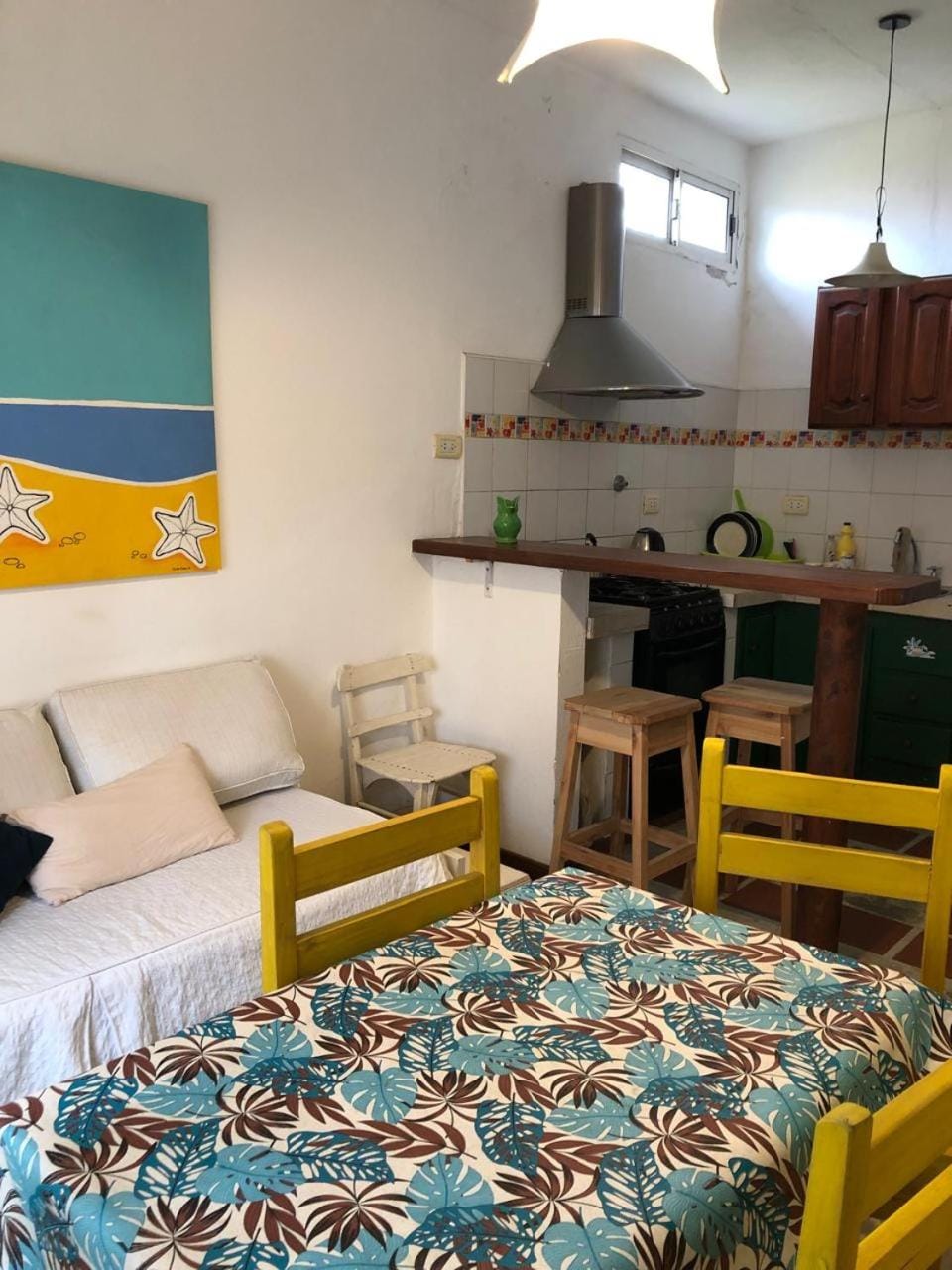 Dining area, kitchen