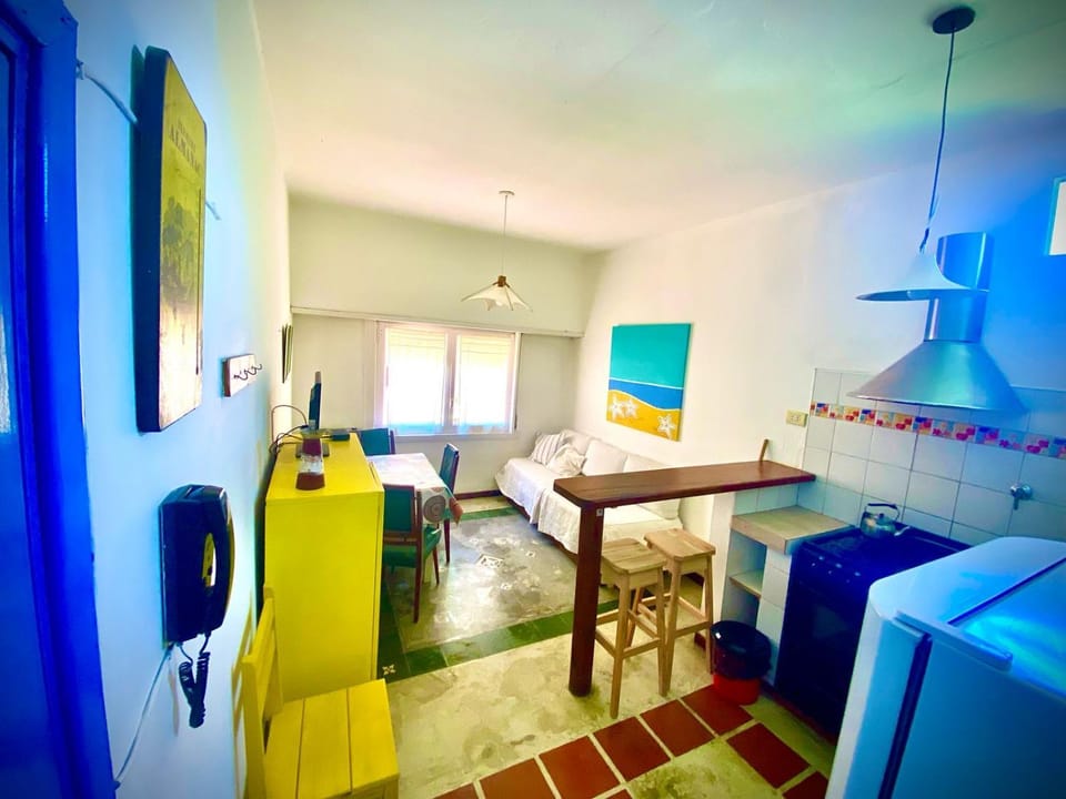 Bed, TV and multimedia, Kitchen or kitchenette, Living room, Photo of the whole room