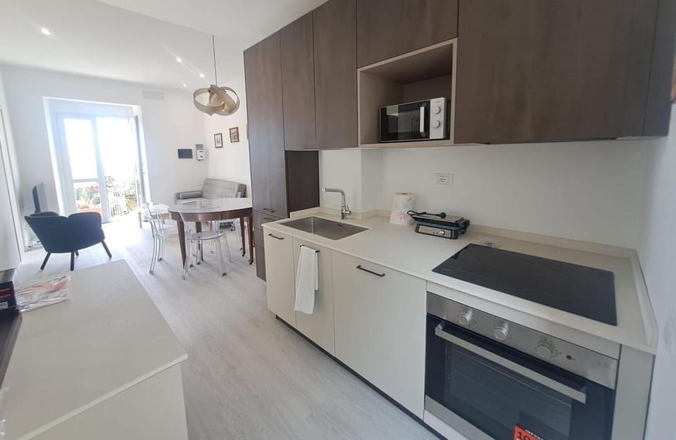 Spring, Summer, Kitchen or kitchenette, Autumn