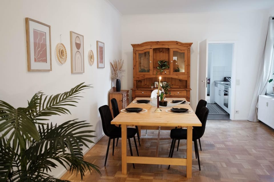 Decorative detail, Dining area