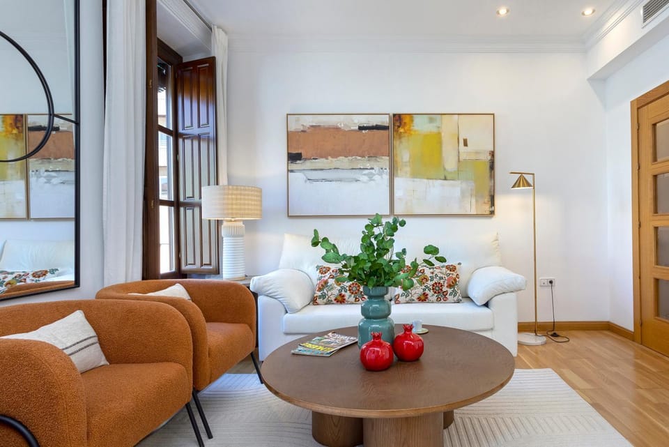 TV and multimedia, Living room, Seating area
