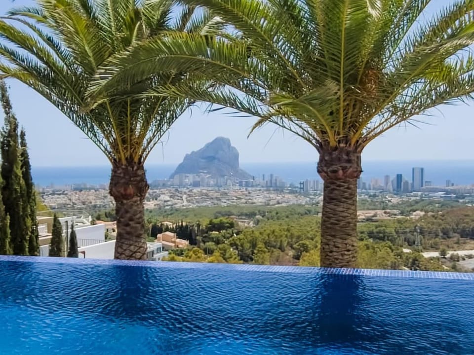 Nearby landmark, Natural landscape, Mountain view, Pool view, Sea view, Swimming pool, Swimming pool