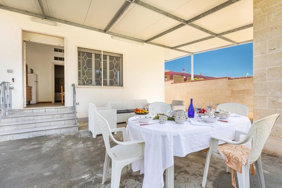 Patio, Garden, Dining area
